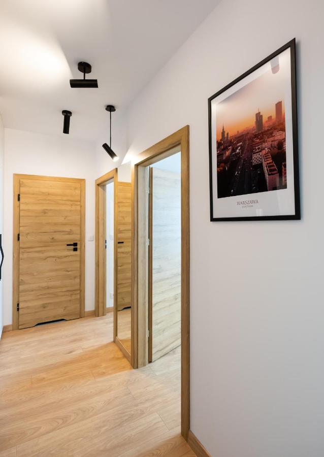 Wola Skwer Sunny Apartment وارسو المظهر الخارجي الصورة