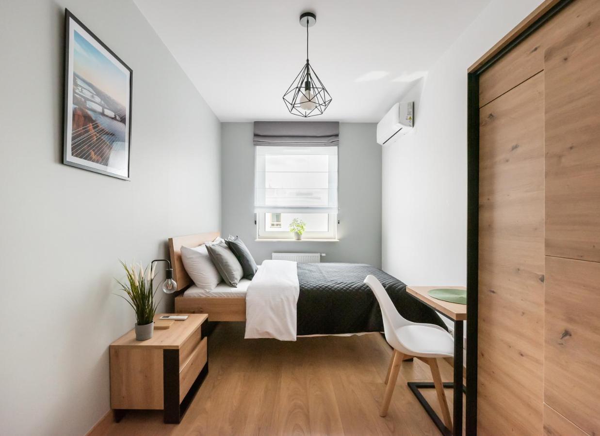 Wola Skwer Sunny Apartment وارسو المظهر الخارجي الصورة